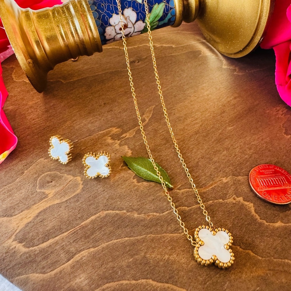 Gold and White Clover Pendant Necklace and Earrings Set